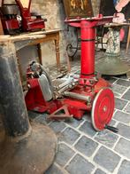 ZOEK oude snijmachine berkel of gietijzeren voet zie foto’s, Ophalen, Overige