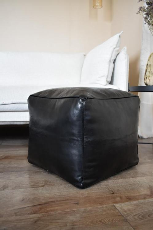 Vierkante poef zwart - Handgemaakt - 40x40x35, Huis en Inrichting, Zetels | Voetbanken en poefs, Nieuw, Minder dan 50 cm, Minder dan 50 cm