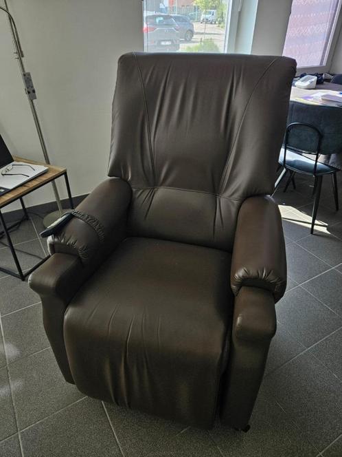 Revilax (Medilax) relaxzetel, Huis en Inrichting, Fauteuils, Gebruikt, Leer, 75 tot 100 cm, 75 tot 100 cm, Ophalen