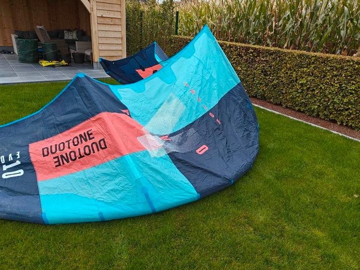 Duotone Evo 10m 2019 eerste eigenaar, goede staat, Watersport en Boten, Kitesurfen, Gebruikt, Kite, 10 m², Geen board, Ophalen of Verzenden
