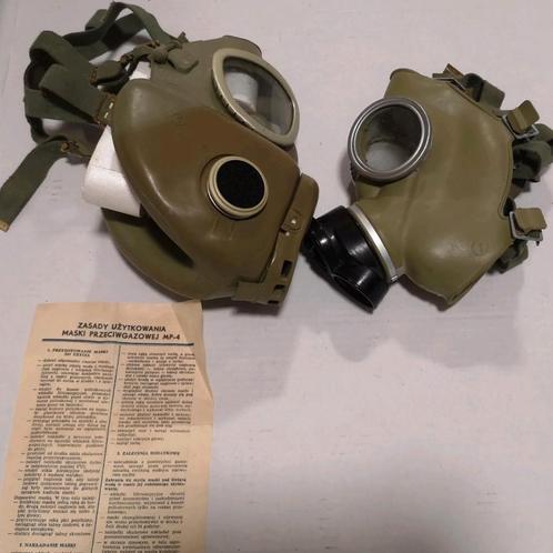 2 masques à gaz des années 90, Collections, Objets militaires | Général, Armée de terre, Enlèvement ou Envoi