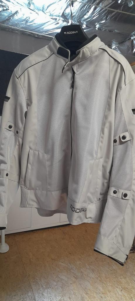 Veste moto 4XL MODEKA Veo Air Jacket Gris Clair Court, Motoren, Kleding | Motorkleding, Ophalen