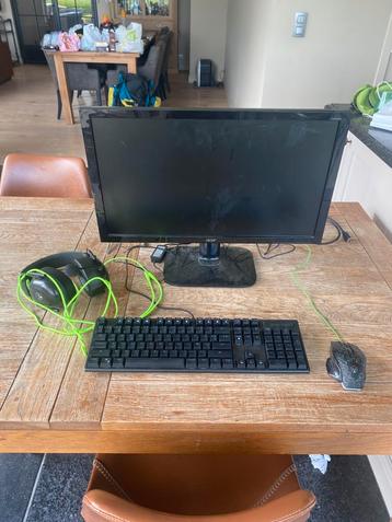 Monitor + accessoires, Enlèvement, Utilisé