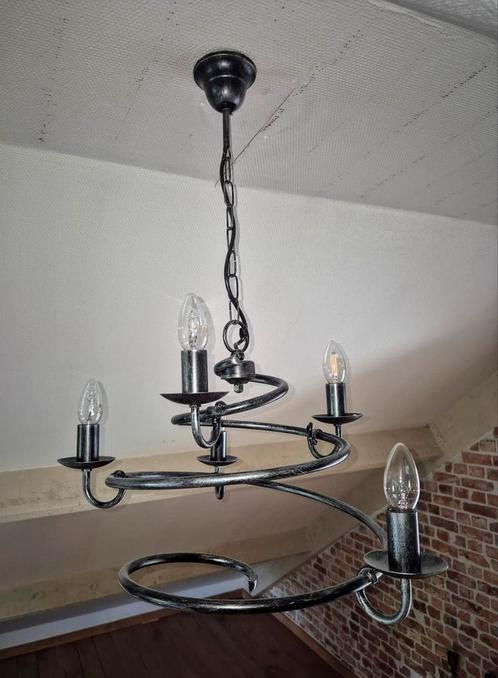 Set kroonluchters in zwart metaal (2st)., Huis en Inrichting, Lampen | Kroonluchters, Gebruikt, Metaal, Ophalen