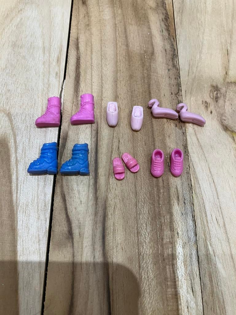 Polly pocket 6 paar schoenen, Kinderen en Baby's, Speelgoed | Poppen, Ophalen of Verzenden, Gebruikt