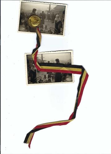 WOII: Polen - foto's van opgehangenen op een markt beschikbaar voor biedingen