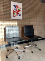 2x VVD Chair door Vincent Van Duysen, Ophalen
