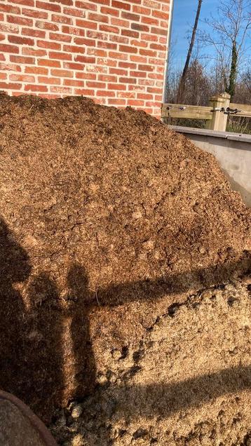Gratis paardenmest gemengd met vlas, Tuin en Terras, Aarde en Mest, Ophalen