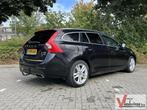 Volvo V60 2.4 D6 AWD Plug-In Hybrid Summum | Leder | Pano |, Auto's, Automaat, 48 g/km, Zwart, Break