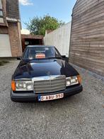 Oldtimer Mercedes e200, Auto's, Mercedes-Benz, Particulier, Diesel, Te koop