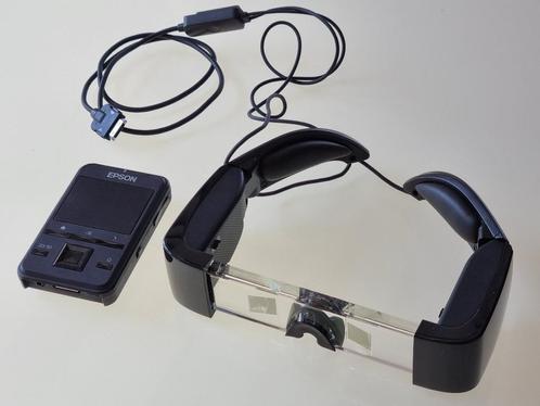 EPSON - lunettes Moverio BT100, Consoles de jeu & Jeux vidéo, Virtual Reality, Comme neuf, Autres plateformes, Lunettes VR, Enlèvement ou Envoi