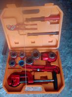 Draadsnijset, Ophalen, Zo goed als nieuw