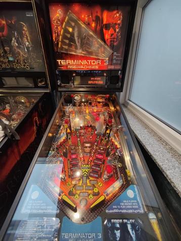 Terminator 3 Stern Pinball 2003 disponible aux enchères