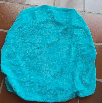 Vierkant overtrek van +- 50 x 50 cm in turquoise beschikbaar voor biedingen