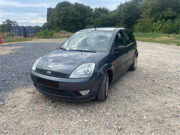 Premier propriétaire de la Ford Fiesta 2003 à essence, Autos, Ford, Achat, Boîte manuelle, 5 portes, Particulier
