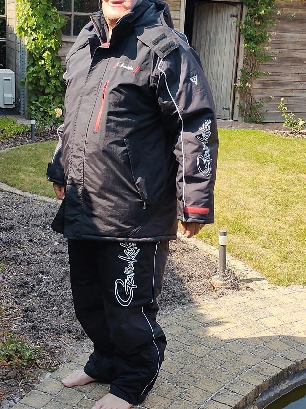 Gamakatsu regenpak en warmtepak voor sportvissers, maat XXL, Watersport en Boten, Hengelsport | Algemeen, Zo goed als nieuw, Kleding