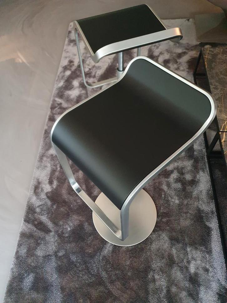 Diverse LAPALMA LEM barkrukken/ zwart,wit&grijs/ la palma, Maison & Meubles, Tabourets de bar, Comme neuf, 60 à 90 cm, Bois, Métal