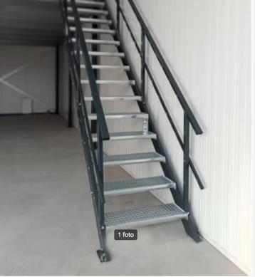 trap beschikbaar voor biedingen