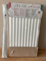 Radiateur neuf avec accessoires, Ophalen, Zo goed als nieuw, Radiator