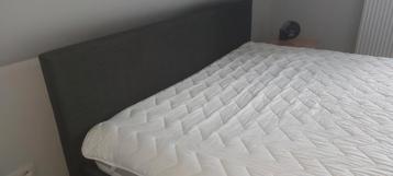 Bed 180x200 + matras met opbergruimte