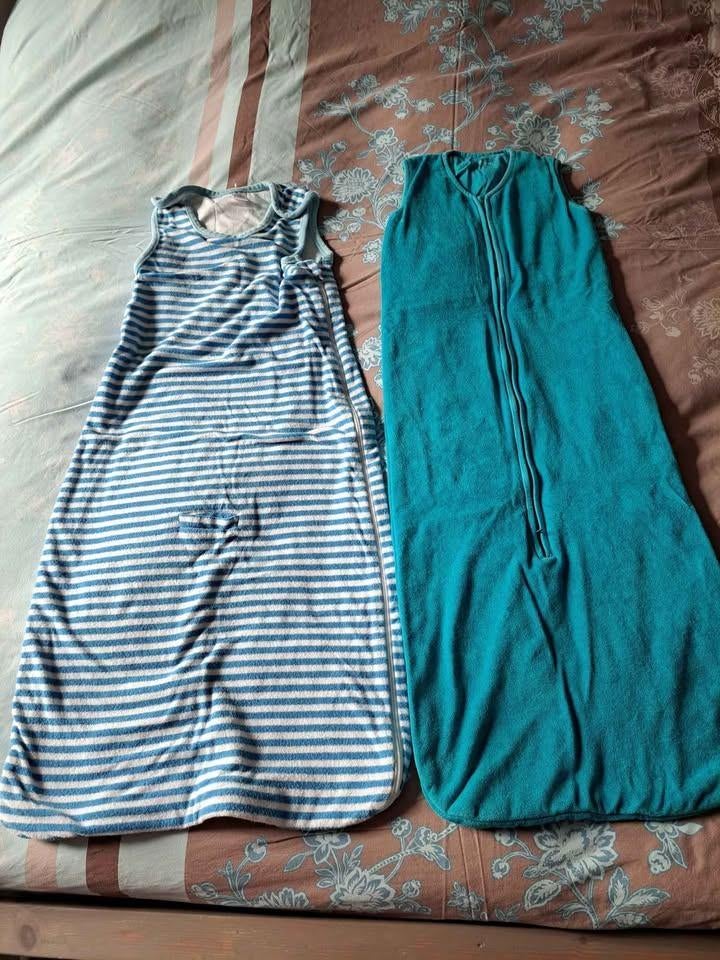 Donsdeken babybed, + overtrekken, slaapzakken, e.a, Enfants & Bébés, Chambre d'enfant | Linge de lit, Comme neuf, Autres couleurs