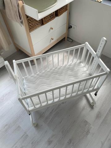 Lit co-dodo en bois AT4 beschikbaar voor biedingen