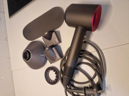 Dyson Supersonic föhn, Handtassen en Accessoires, Uiterlijk | Haarverzorging, Zo goed als nieuw, Haardroger, Ophalen of Verzenden