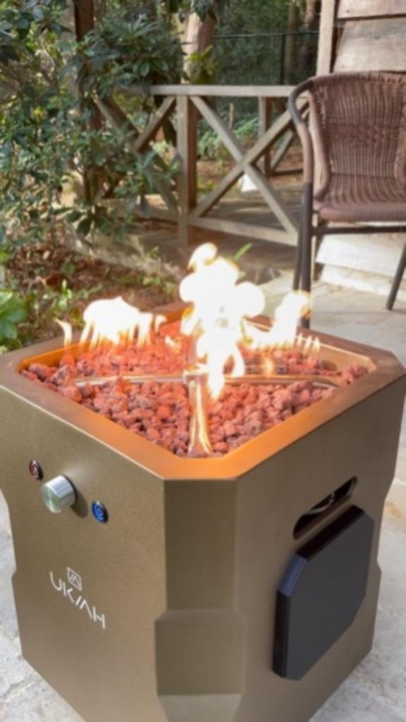 gasvuur met bluetooth speaker met dansende vlammen en hoes, Tuin en Terras, Vuurtafels, Gebruikt, Ophalen