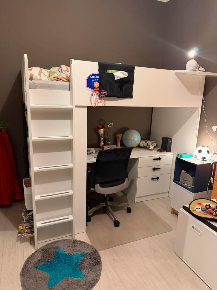 Lit mezzanine Smastad avec bureau etat quasi neuf!, Kinderen en Baby's, Kinderkamer | Stapelbedden en Hoogslapers, Zo goed als nieuw