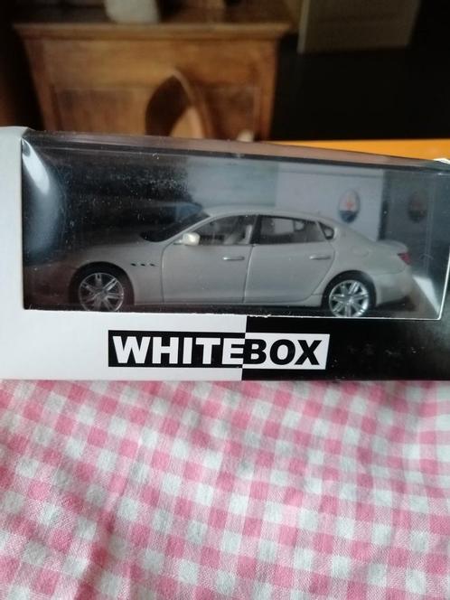 Maserati quattroporte, Hobby en Vrije tijd, Modelauto's | 1:43, Nieuw, Ophalen of Verzenden