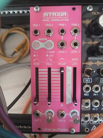 Dreadbox Ataxia beschikbaar voor biedingen