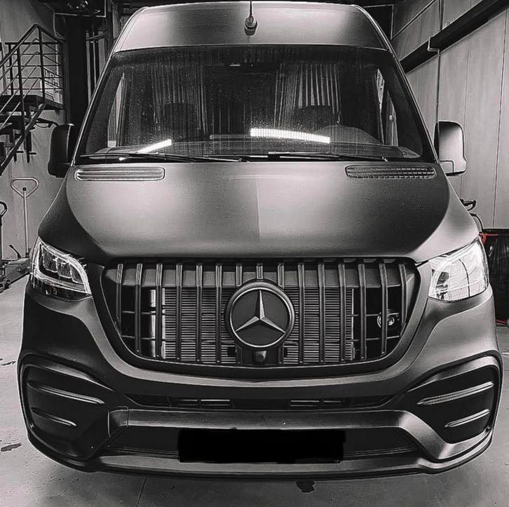 Bumper Mercedes Sprinter W907 SPORT AMG LOOK Voorbumper +  G, Auto-onderdelen, Carrosserie, Bumper, Voor, Gebruikt, 6 maanden garantie