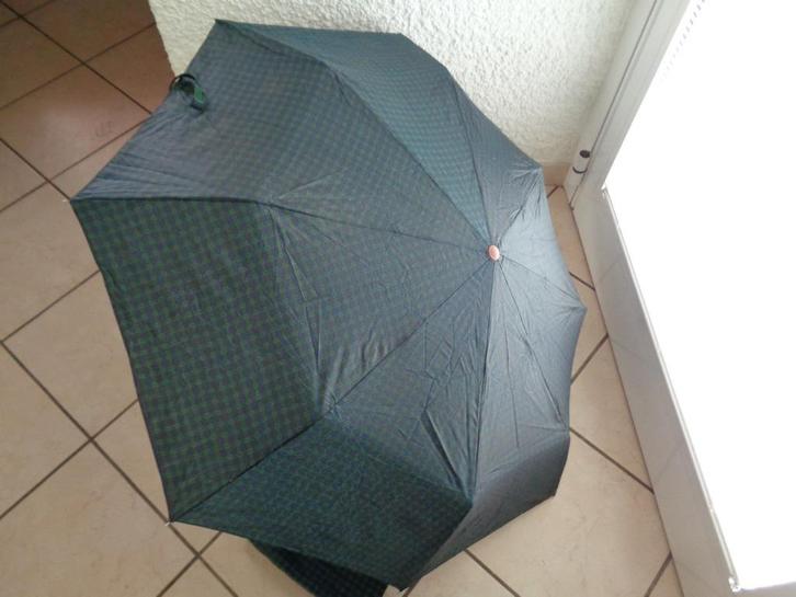 Petit parapluie se replie imprimé vert., Antiquités & Art, Antiquités | Bronze & Cuivre, Enlèvement ou Envoi