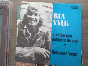 Ria Valk - Is er hier een dokter in de zaal ?, Single, Utilisé, Pop, 7 pouces