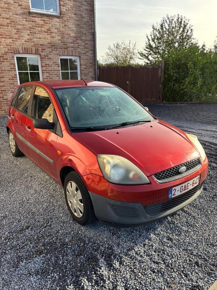 Ford Fiesta 1.4 TDCi — 2008 — 235.000 km — €1.000, Auto's, Ford, Particulier, Fiësta, Airbags, Centrale vergrendeling, Elektrische ramen