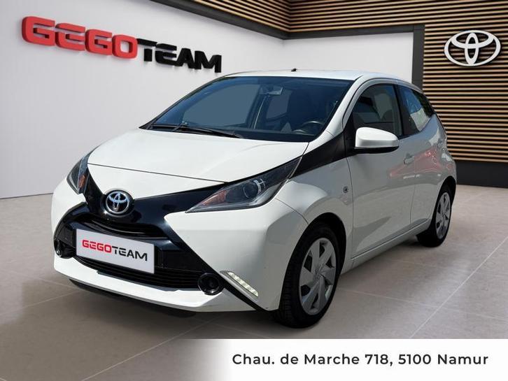 Toyota Aygo PLAY, Auto's, Toyota, Aygo, Airbags, Airconditioning, Bluetooth, Boordcomputer, Centrale vergrendeling, Electronic Stability Program (ESP)