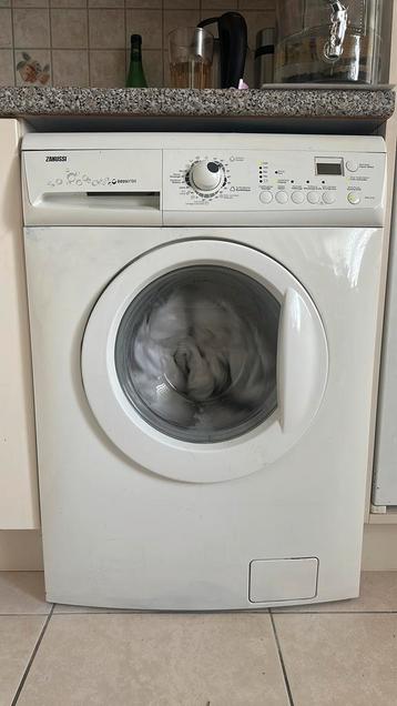 Wasmachiine Zanussi EasyIron ZWG 6165 beschikbaar voor biedingen