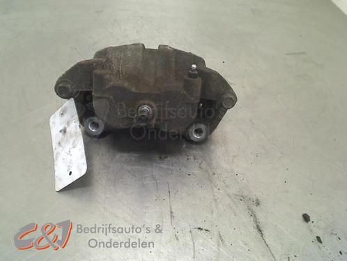 Remklauw (Tang) links-voor van een Nissan Navara, Auto-onderdelen, Remmen en Aandrijving, Nissan, Gebruikt, 3 maanden garantie