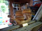 Vergulde sculptuur van een boot, Ophalen of Verzenden