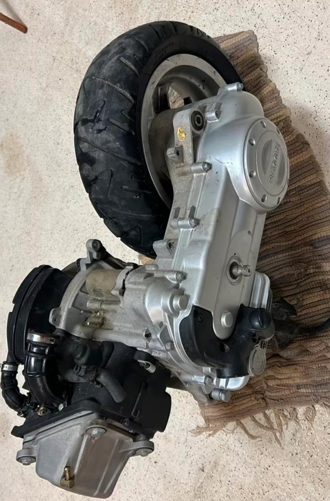 Vespa LX S LXV Zip 4t, Fietsen en Brommers, Brommeronderdelen | Algemeen, Gebruikt, Carburateur, Ophalen of Verzenden