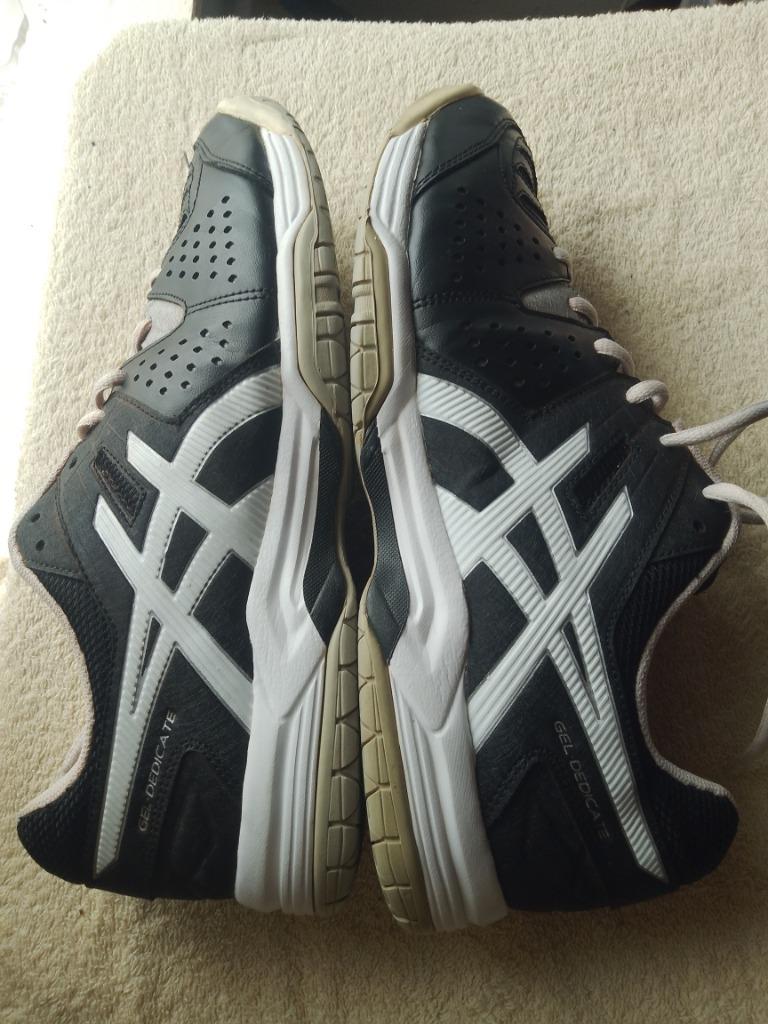 asics zaalsportschoenen maat 44 in goede staat, Vêtements | Hommes, Chaussures, Porté, Chaussures de sport, Asics, Noir