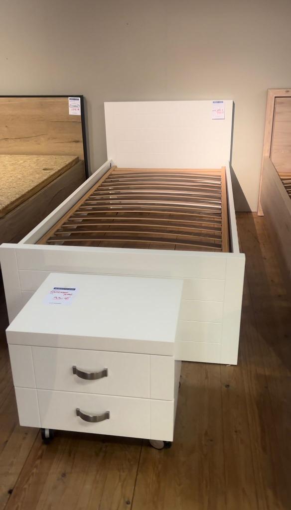 diverse boxsprings en onderstellen, Huis en Inrichting, Slaapkamer | Boxsprings, Nieuw, 90 cm, 200 cm, Eenpersoons, Wit, Crème