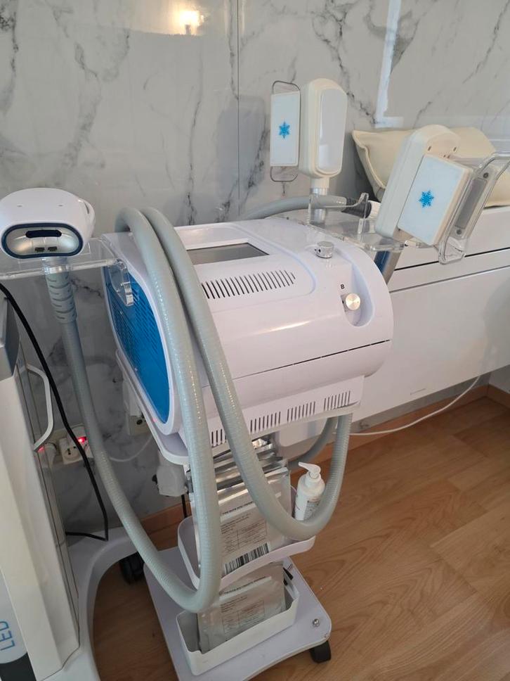 Cryolipolyse machine in nieuwstaat, Elektronische apparatuur, Overige elektronische apparatuur, Ophalen