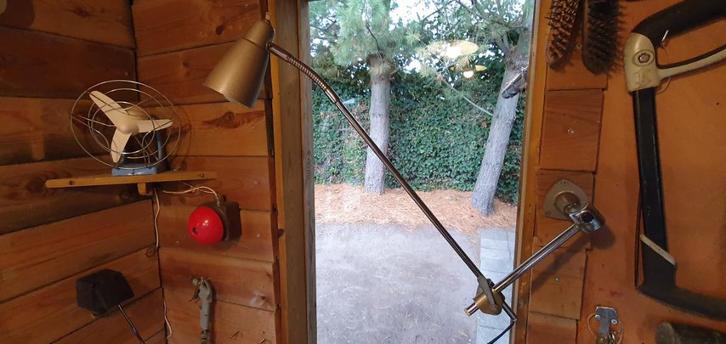 Industriële lamp/vintage wandlamp/ atelier lamp, Antiek en Kunst, Curiosa en Brocante, Ophalen of Verzenden