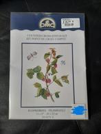 Borduurpakket DMC "Raspberries-Framboises" XC0679-A, Hobby en Vrije tijd, Ophalen, Nieuw, Handborduren, Borduurpakket
