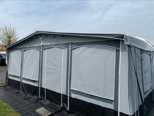 Caravan met voortent te huur aan zee ( Bredene ), Caravans en Kamperen, Verhuur