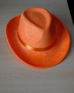 M260. Chapeau pour la fête. En orange, Ophalen of Verzenden, Zo goed als nieuw, Hoed of Pruik