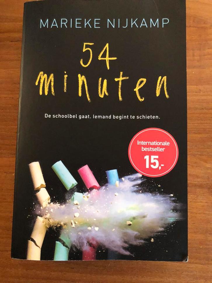 Marieke Nijkamp - 54 minuten, Boeken, Kinderboeken | Jeugd | 13 jaar en ouder, Nieuw, Ophalen