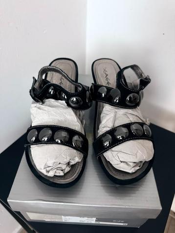 Elegante & Feestelijke Sandalen met Metallic Bolstuds | 38 beschikbaar voor biedingen