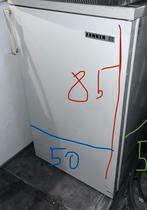 Le petit réfrigérateur fonctionne toujours, Electroménager, Congélateurs, Enlèvement